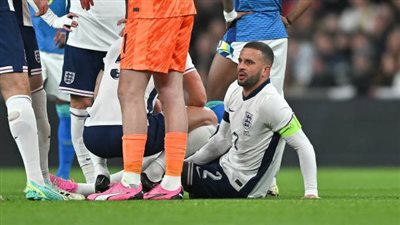 إصابة ووكر تثير القلق في مانشستر سيتي قبل مواجهة ريال مدريد