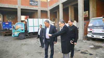 محافظ الغربية يتفقد جراجات كفر الزيات وطنطا لمتابعة موقف المعدات الهندسية