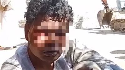 أثار غضبهم بمقطع فيديو.. علقة موت من أهالي نصر النوبة للص السيارات بأسوان