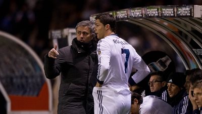 سيجتمع برونالدو مجددًا.. تقارير سعودية تكشف قرب اتفاق مورينيو مع النصر السعودي