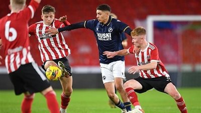 تقارير: أزمتان تهددان انضمام نجم الشامبيونشيب للنادى الأهلى 