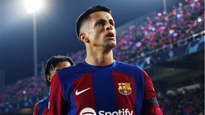 موندو ديبورتيفو الإسبانية: أرسنال يعرقل خطة برشلونة للحفاظ على كانسيلو