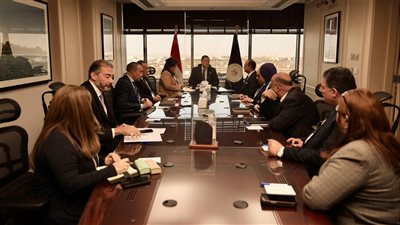 وزير السياحة والآثار يعقد اجتماعًا موسع مع قيادات الوزارة لاستعراض ملفات العمل وخطط التحرك 