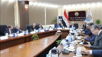 اعتماد مقترح آليات تنفيذ توصيات لجنة مناقشة تحديات البحث العلمي والنشر بالجامعات المصرية