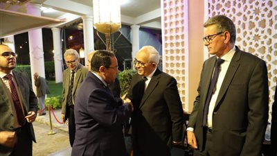 وزير التعليم يتلقى العزاء فى نائبه الدكتور محمد مجاهد (صور)