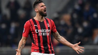 جيرو يقود تشكيل الميلان أمام فيورنتينا في الدوري الإيطالي