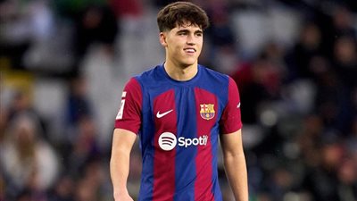 برشلونة يخطط للحفاظ على موهبته من إغراءات الدوري الإنجليزي