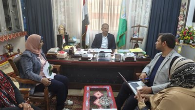 «تعليم الجيزة» يستعرض خطة تفعيل التحول الرقمى مع توجيه عام الكمبيوتر وتكنولوجيا المعلومات IT