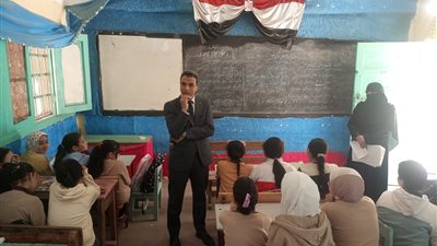 وكيل تعليم كفر الشيخ يتفقد المدارس لمتابعة انتظام العملية التعليمية