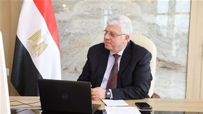 وزير التعليم العالي: التعاون بين مختلف الجهات البحثية مسألة ذات أهمية كبيرة