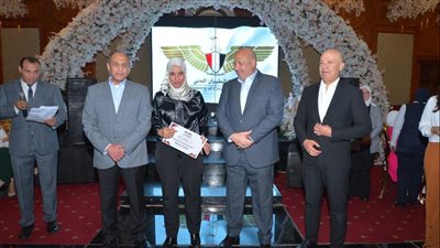 وزير الطيران المدني يشيد بجهود العاملين بشركة مصر للطيران وشركة إيركايرو خلال حفل الإفطار الرمضاني