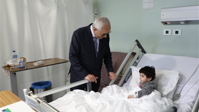 وزير التعليم يزور مستشفى الناس بشبرا الخيمة ويتفقد أقسامها المختلفة (صور)