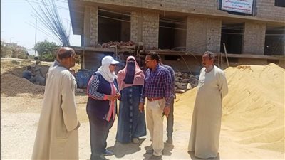 نائب محافظ أسوان تتابع مشروعات الخطة الإستثمارية بمدينة الرديسية