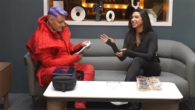 رامز جلال يستقبل آية سماحة: لابسة بيجامة ولا بدلة غطس (صور)