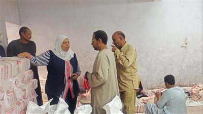 نائب محافظ أسوان تتابع توفير السلع الغذائية والأساسية بأسعار مخفضة