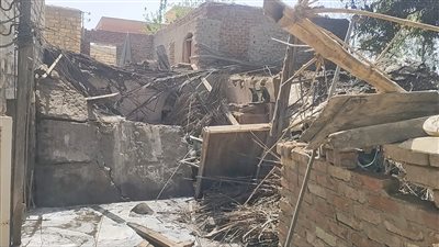 المياه دخلت البيوت.. انهيار جسر ترعة الإسماعيلية بعين غصين