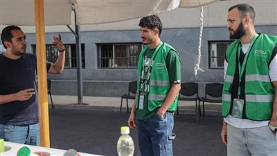 بالصور.. نجوم بيراميدز يشاركون في تعبئة كراتين رمضان مع مؤسسة بنك الطعام