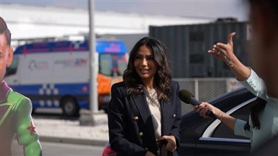 لبنى عبد العزيز لـ رامز جلال: بحب أي حاجة تجيب فلوس