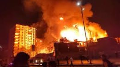 المعمل الجنائي يُعاين موقع حريق نشب داخل منزل بملوي