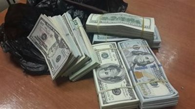 ضبط 4 أجانب لإتهامهم بسرقة حقيبة دولارات من رجل أعمال بالسلام