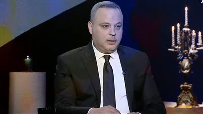 تامر عبدالمنعم: زينة كانت خطيبتي ووريتها أيام سودة لدرجة إني جيبتها من شعرها ومنعتها تمثل