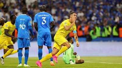 الهلال يواجه النصر في قمة نصف نهائي السوبر السعودي 