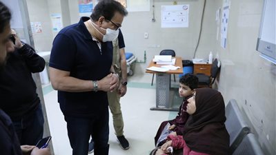 وزير الصحة يتفقد مستشفى ٦ أكتوبر للتأمين الصحي بالدقي ويشيد بانضباط المنظومة