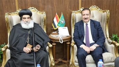 محافظ المنوفية يستقبل نيافة الأنبا بنيامين مطران المنوفية لتقديم التهنئة بعيد الفطر