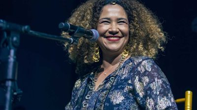 غالية بن علي: قلت لـ«عدوية» ممكن أغني لأم كلثوم لكن صعب أغنيلك