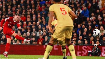 بمشاركة صلاح وهو صائم.ليفربول يستعيد صدارة الدوري الإنجليزي 