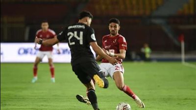 وسام أبو علي يدفع العيدية لجماهير الأهلي فى الوقت القاتل 