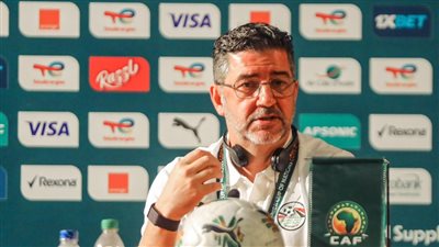 الكومي يكشف أخر تطورات أزمة فيتوريا مع المنتخب 