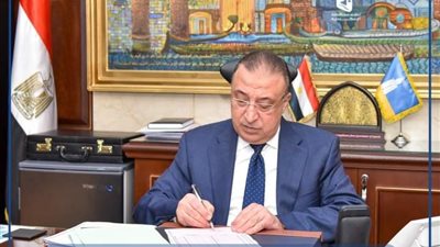 محافظ الإسكندرية يعتمد جداول الفصل الدراسي الثاني لجميع صفوف النقل والشهادة الإعدادية