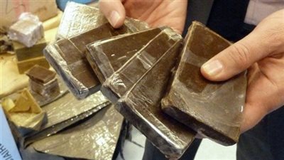 ضبط أكثر من 23 كيلو مخدرات وأسلحة نارية خلال حملة أمنية بدمياط