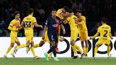 التشكيل الرسمي لقمة باريس وبرشلونة في دوري الأبطال