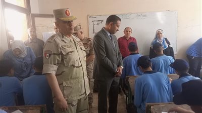 وكيل تعليم الجيزة وقائد قطاع التأسيس العسكري يتفقدان امتحانات التربية العسكرية بالمدارس الفنية 