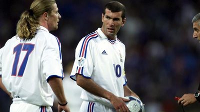 نجم فرنسا السابق يكشف وجهة جديدة لزيدان بعيدًا عن بايرن ميونيخ الألمانى