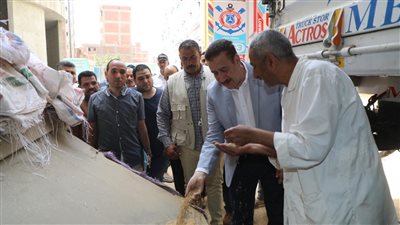 محافظ المنوفية يتفقد مجمع صوامع شبين الكوم ويكشف حصيلة ما تم توريده من القمح