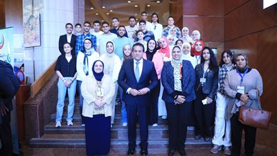 الصحة: فحص طبي لـ500 مواطن من رواد مكتبة الإسكندرية