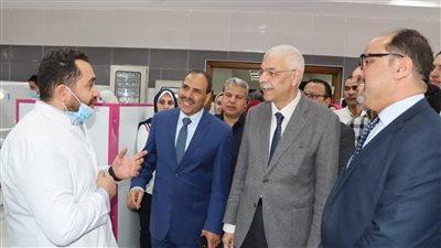 رئيس جامعة المنوفية: علاج 400 حالة مجانا بالعيادات الخارجية بكلية طب الأسنان اليوم