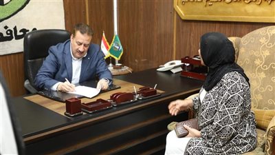 محافظ المنوفية يفحص طلبات المواطنين ويكلف الجهات المعنية بإجراءات عاجلة حيالها 