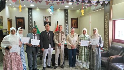 مدير تعليم القليوبية تكرم الفائزين بمسابقة أوائل الطلبة للمدارس الثانوية الفنية التجارية