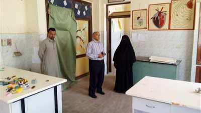 وكيل تعليم مطروح يحيل بعض العاملين بمدرستين إلى التحقيق أن لهذا السبب