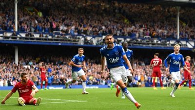 تاريخ مواجهات ليفربول وإيفرتون قبل موقعة الليلة