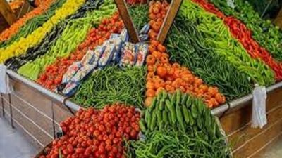 تراجع أسعار الخضروات والفاكهة اليوم في سوق العبور للجملة 