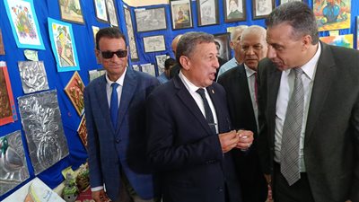 بالصور.. وكيل التربية والتعليم بالبحيرة يفتتح معرض ختام الأنشطة بإدارة التحرير التعليمية