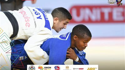 افتتاح البطولة الأفريقية للجودو بالسلام الوطني