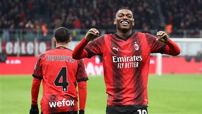 لياو يقود تشكيل الميلان أمام اليوفنتوس لحسم وصافة الدوري الإيطالي