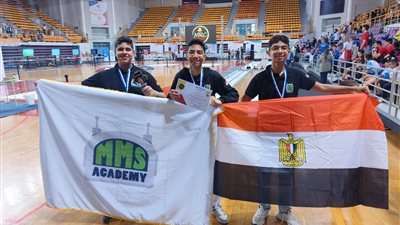 طلاب مدرسة مصطفى كامل بالجيزة تحصد أوائل المسابقة العالمية للذكاء الاصطناعي باليونان