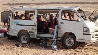 كانوا رايحين فرح.. مصرع وإصابة 23 شخصا فى حادث بصحراوى أسوان